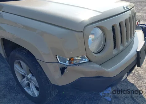 2016 Jeep Patriot Latitude из США, поврежденный, VIN 1C4NJRFB2GD752866